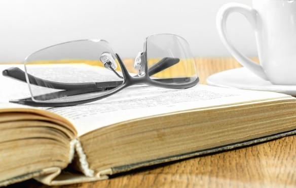 A koszos szemüveg irritációt okozhat, de pattanások is megjelenhetnek