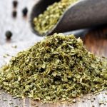 A majoranna enyhíti a hasi görcsöket és az ízületi fájdalmakat