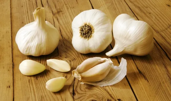 Ideje két marékkal enni a fokhagymát!